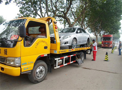  道路救援提示冬天汽車常見故障的注意事項